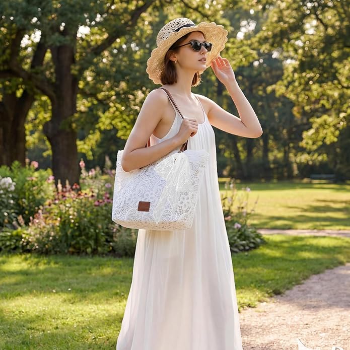 Peicees | Shoulder Bag with Lace Strap