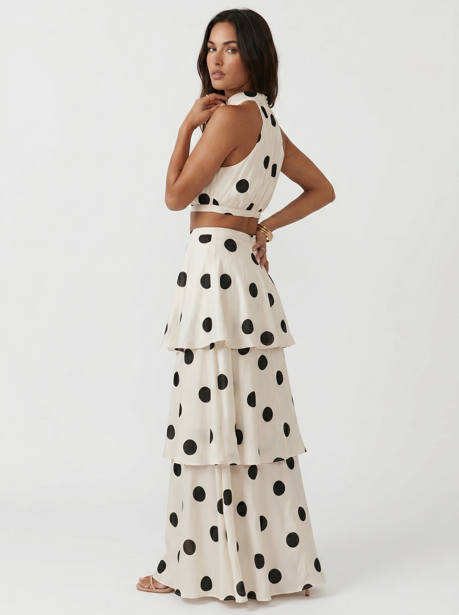 Complete top and long polka dot skirt