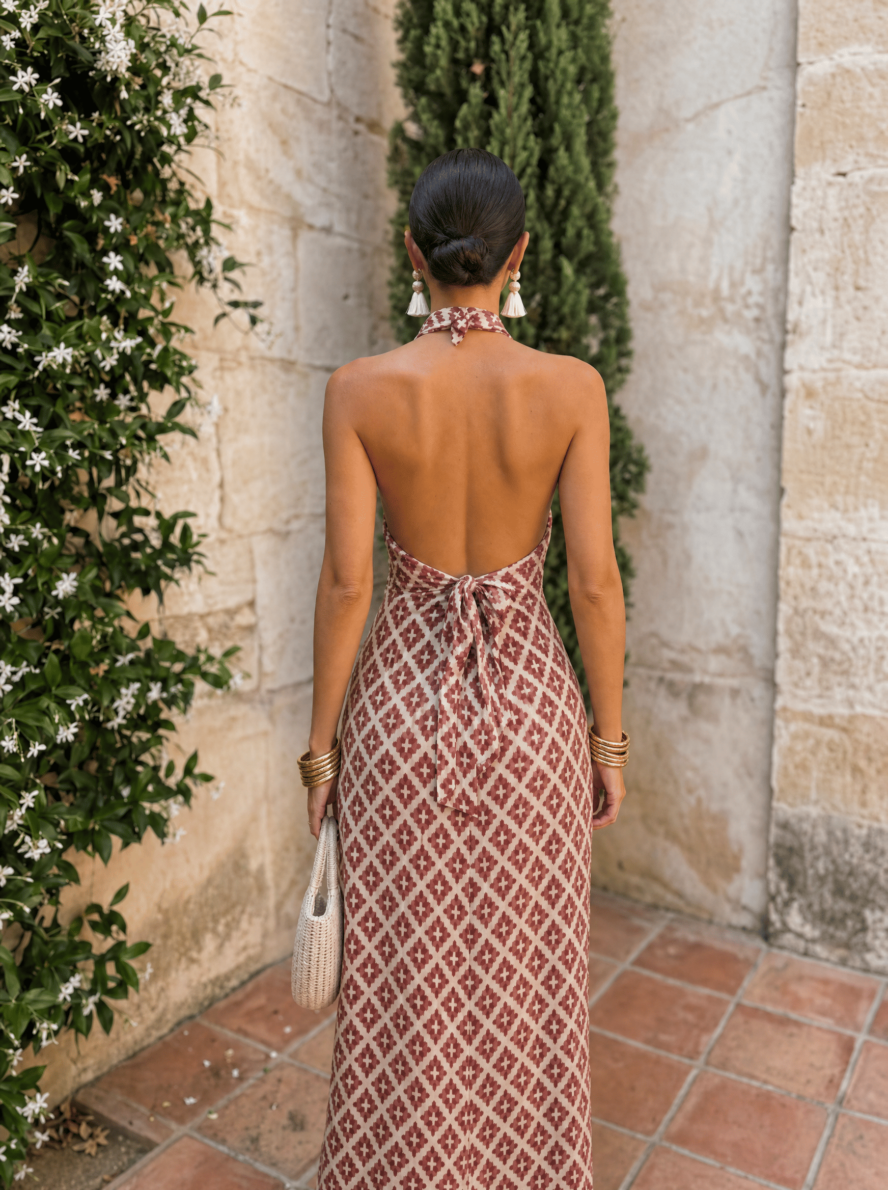 Elegant Complete with Off-Shoulder Design