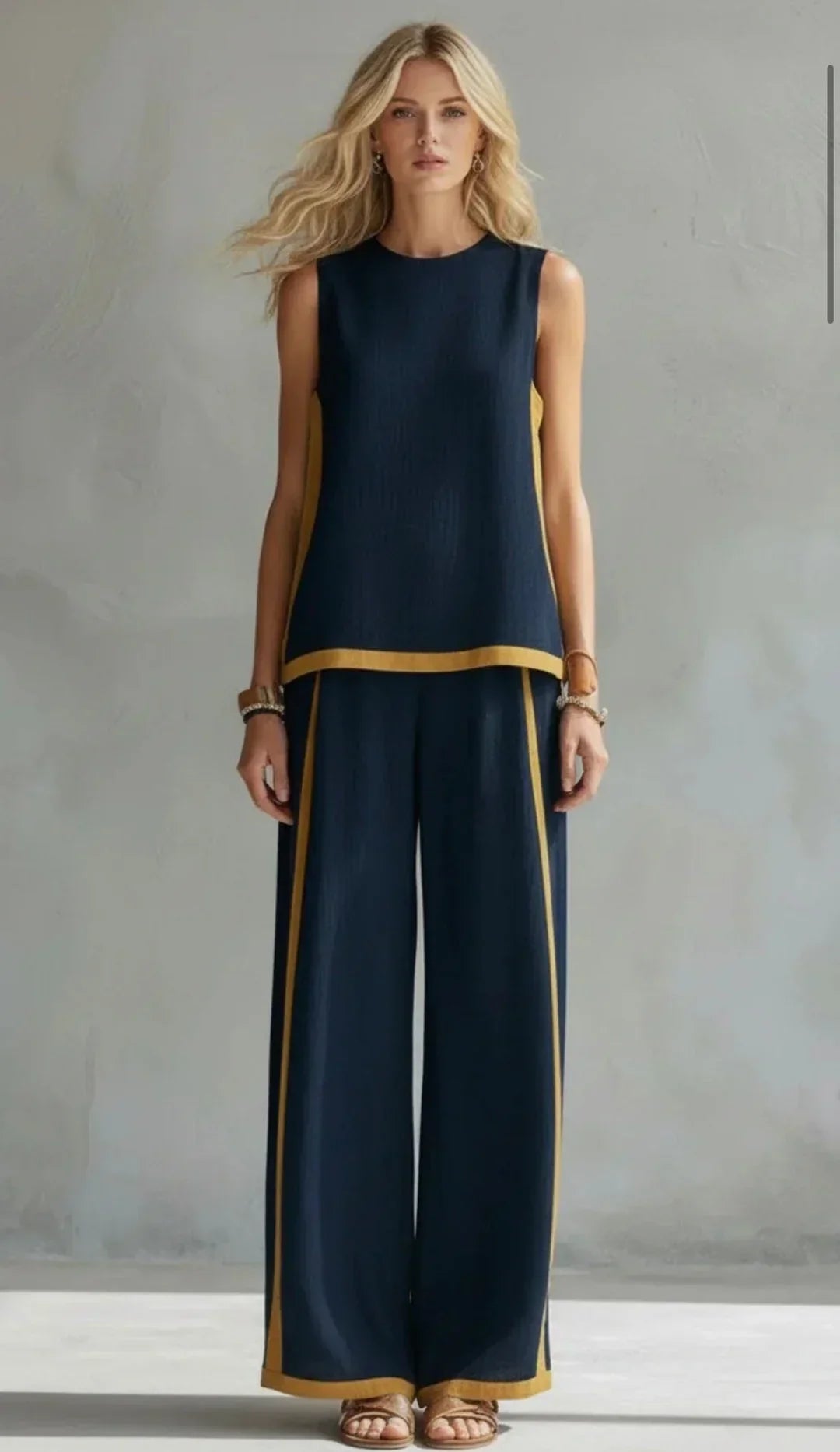 EMILIA | FLUID TWO-PIECE SET WITH CONTRAST DETAILS
