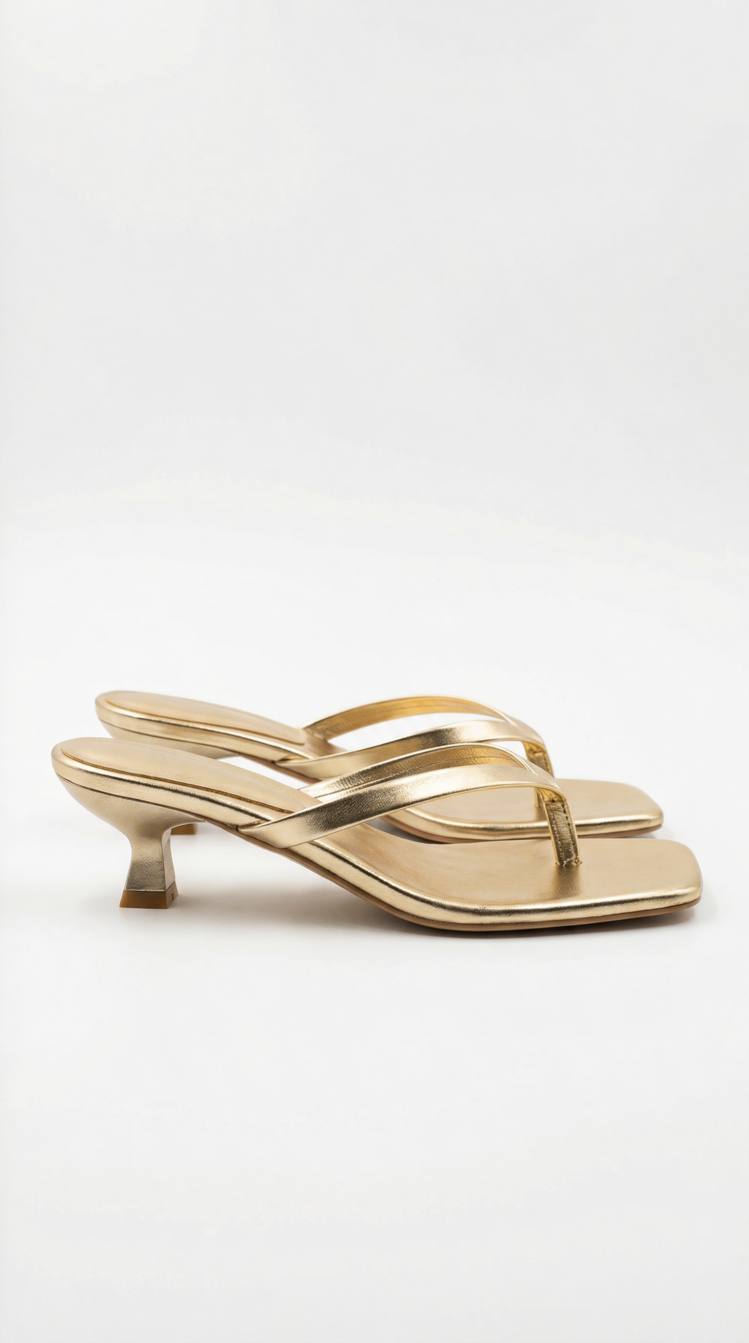 Jessica's Thong Sandals with Low Heel